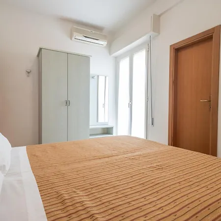Leonardo Hotel 2*